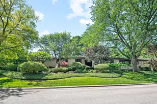 620 Orchard Ln, Glencoe, IL 60022 - Photo 1