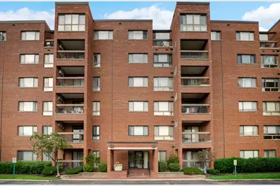 600 Naples Court #106, Glenview, IL 60025 - Photo 1