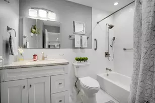 600 Naples Ct, Glenview, IL 60025 - Photo 17