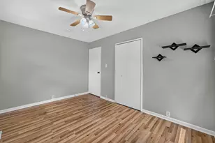 320 Hemlock Ave, Romeoville, IL 60446 - Photo 13