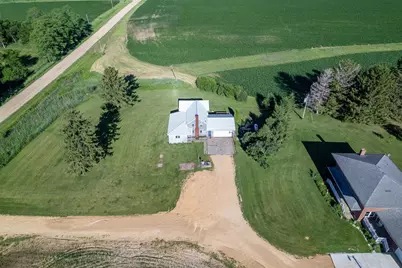 30319 Brookville A&b Road, Lanark, IL 61046 - Photo 7