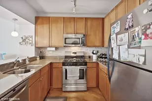 200 N Jefferson St, Chicago, IL 60661 - Photo 5