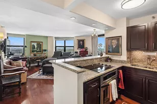 3660 N Lake Shore Dr, Chicago, IL 60613 - Photo 7