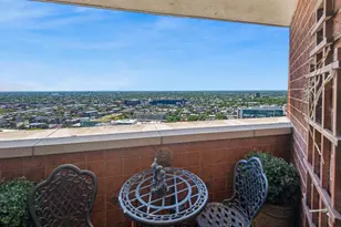 3660 N Lake Shore Dr, Chicago, IL 60613 - Photo 11