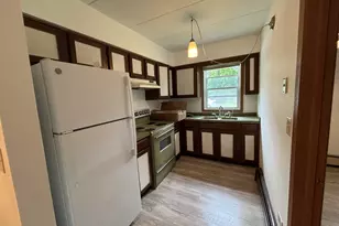 581 Burlington Ave, Clarendon Hills, IL 60514 - Photo 5