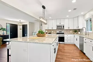 152 Foxwood Ln, Barrington, IL 60010 - Photo 13