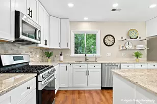 152 Foxwood Ln, Barrington, IL 60010 - Photo 11