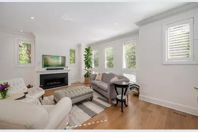 461 N Clinton Street, Chicago, IL 60654 - Photo 9