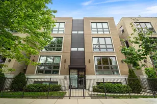 4042 N Western Ave, Chicago, IL 60618 - Photo 1
