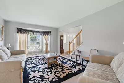 608 Lindsay Circle, North Aurora, IL 60542 - Photo 9