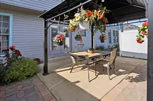 608 Lindsay Cir, North Aurora, IL 60542 - Photo 41
