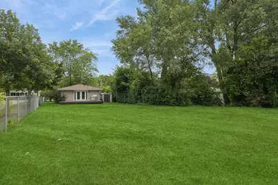 357 Council Trail, Lake in the Hills, IL 60156 - Photo 13