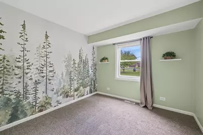 357 Council Trail, Lake in the Hills, IL 60156 - Photo 5