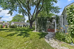 34 Paxton Ln, Schaumburg, IL 60194 - Photo 25