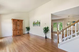 34 Paxton Ln, Schaumburg, IL 60194 - Photo 5