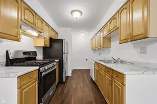 13 Elm Ct, Bolingbrook, IL 60440 - Photo 7