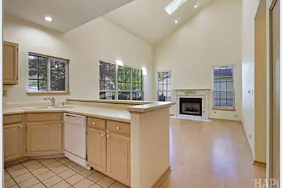 80 N Southport Road, Mundelein, IL 60060 - Photo 5