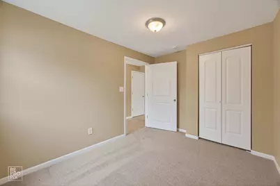 33704 N Oakland Drive, Gages Lake, IL 60030 - Photo 7