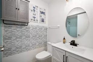 21 Kyle Ct, Willowbrook, IL 60527 - Photo 21