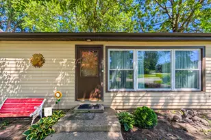 291 3rd St, Wheeling, IL 60090 - Photo 5