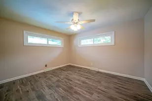 507 W 1st St, Mount Morris, IL 61054 - Photo 11