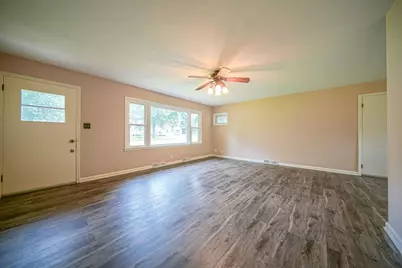 507 W 1st Street, Mount Morris, IL 61054 - Photo 3