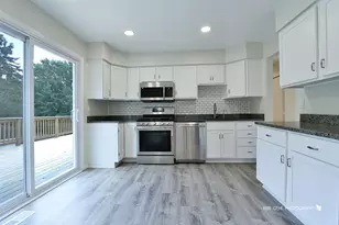 117 Carlisle Ct, Cary, IL 60013 - Photo 7