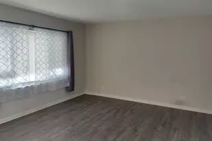 29 N Hillside Ave, Hillside, IL 60162 - Photo 9