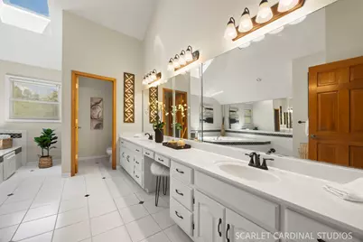 1050 Aster Lane, West Chicago, IL 60185 - Photo 23