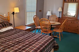 325 Clark St, Utica, IL 61373 - Photo 3