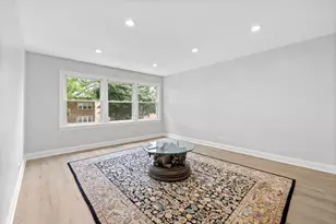2830 W Summerdale Ave, Chicago, IL 60625 - Photo 3