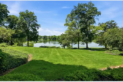 640 Old Barn Road #C, Lake Barrington, IL 60010 - Photo 3