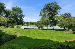 640 Old Barn Rd, Lake Barrington, IL 60010 - Photo 3