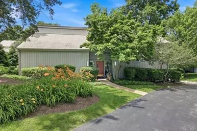 640 Old Barn Road #C, Lake Barrington, IL 60010 - Photo 1