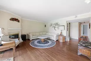 640 Old Barn Rd, Lake Barrington, IL 60010 - Photo 5