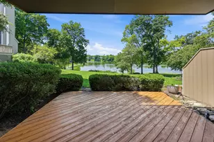 640 Old Barn Rd, Lake Barrington, IL 60010 - Photo 7