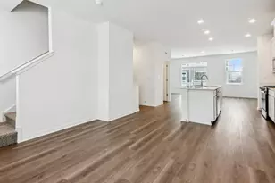 512 Yosemite Wy, Mundelein, IL 60060 - Photo 3