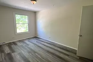 518 Darlene Ln, Glendale Heights, IL 60139 - Photo 9