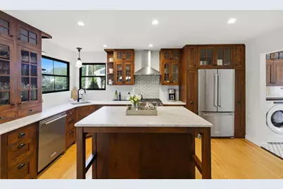 607 E Frederick Street, Arlington Heights, IL 60004 - Photo 3