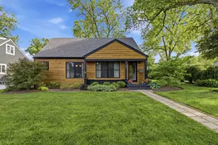 607 E Frederick St, Arlington Heights, IL 60004 - Photo 1