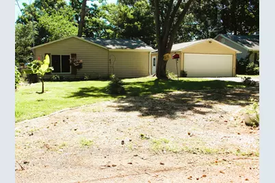 1734 Moonglow Road, Centralia, IL 62801 - Photo 1