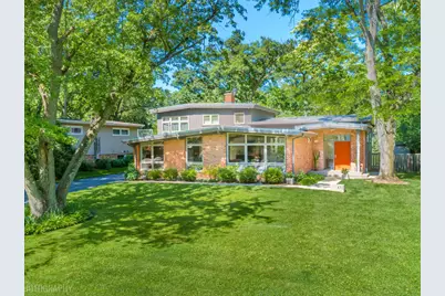 472 Lincoln Avenue, Lake Bluff, IL 60044 - Photo 1