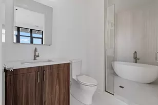 1340 W Chestnut St, Chicago, IL 60642 - Photo 23