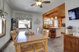 1303 Johnson Ave, Sterling, IL 61081 - Photo 9