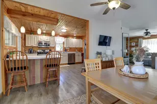 1303 Johnson Ave, Sterling, IL 61081 - Photo 11
