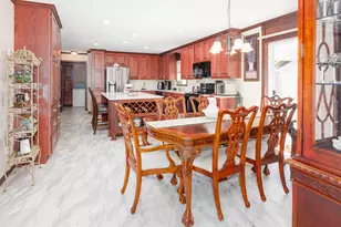 508 Indiana Ave, Salem, IL 62881 - Photo 7