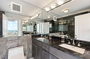 111 E Chestnut St, Chicago, IL 60611 - Photo 17