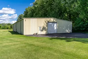 7889 Shaw Rd, Belvidere, IL 61008 - Photo 11