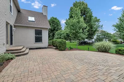 2198 Sutton Drive, South Elgin, IL 60177 - Photo 47