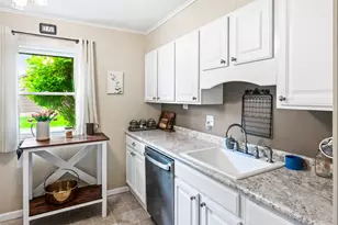 122 E Main St, Stanford, IL 61774 - Photo 11